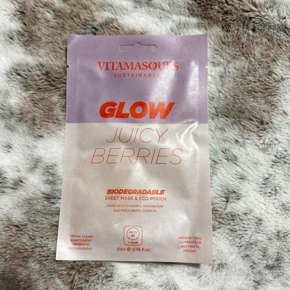 Two Pack Vitamasques Sheet Masks - Picture 3 of 4